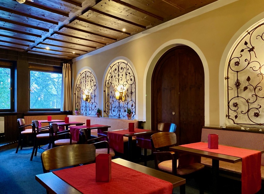 Bier Cocktails Gute Whiskeys Solitudebar In Stuttgart